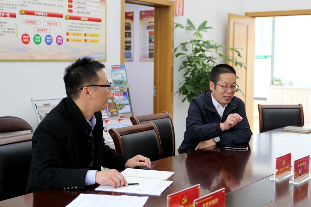 温州市委组织部两新工委办主任朱启发来校指导党建工作