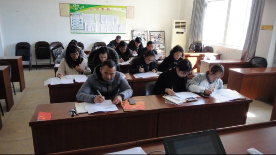 (学习领会党的十九大精神(全体党员在陈乐铭书记带领下进行重温入党